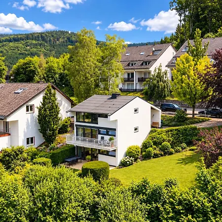 Ferienhaus Luxurious Detached With Valley Views For 8 In Winterberg