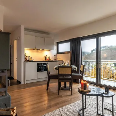 Luxurious Detached With Valley Views For 8 In Ferienhaus Winterberg